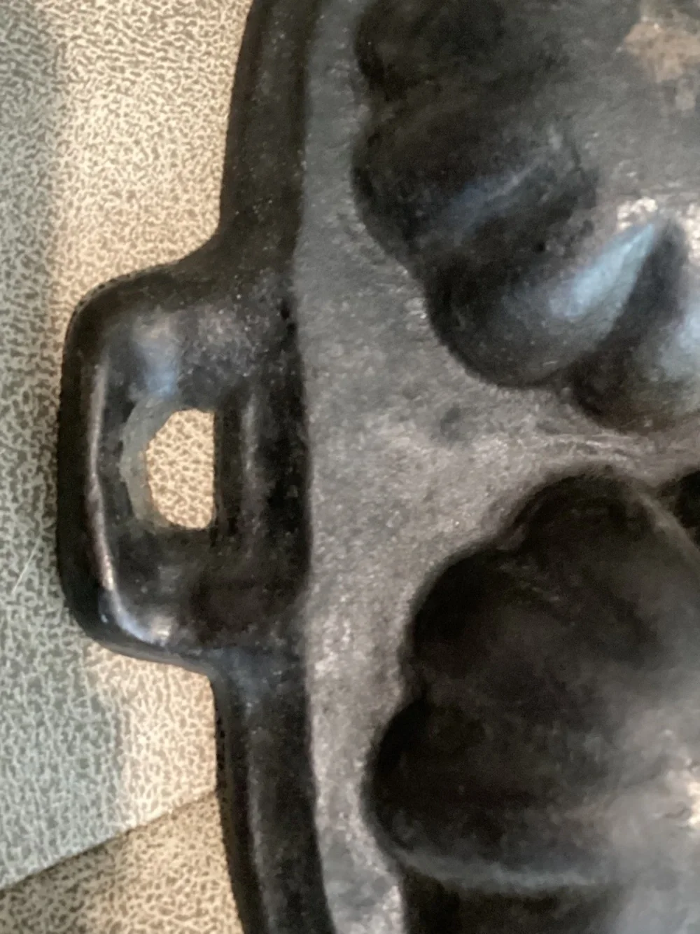 Vintage Turks head cast iron gem muffin pan no bundle